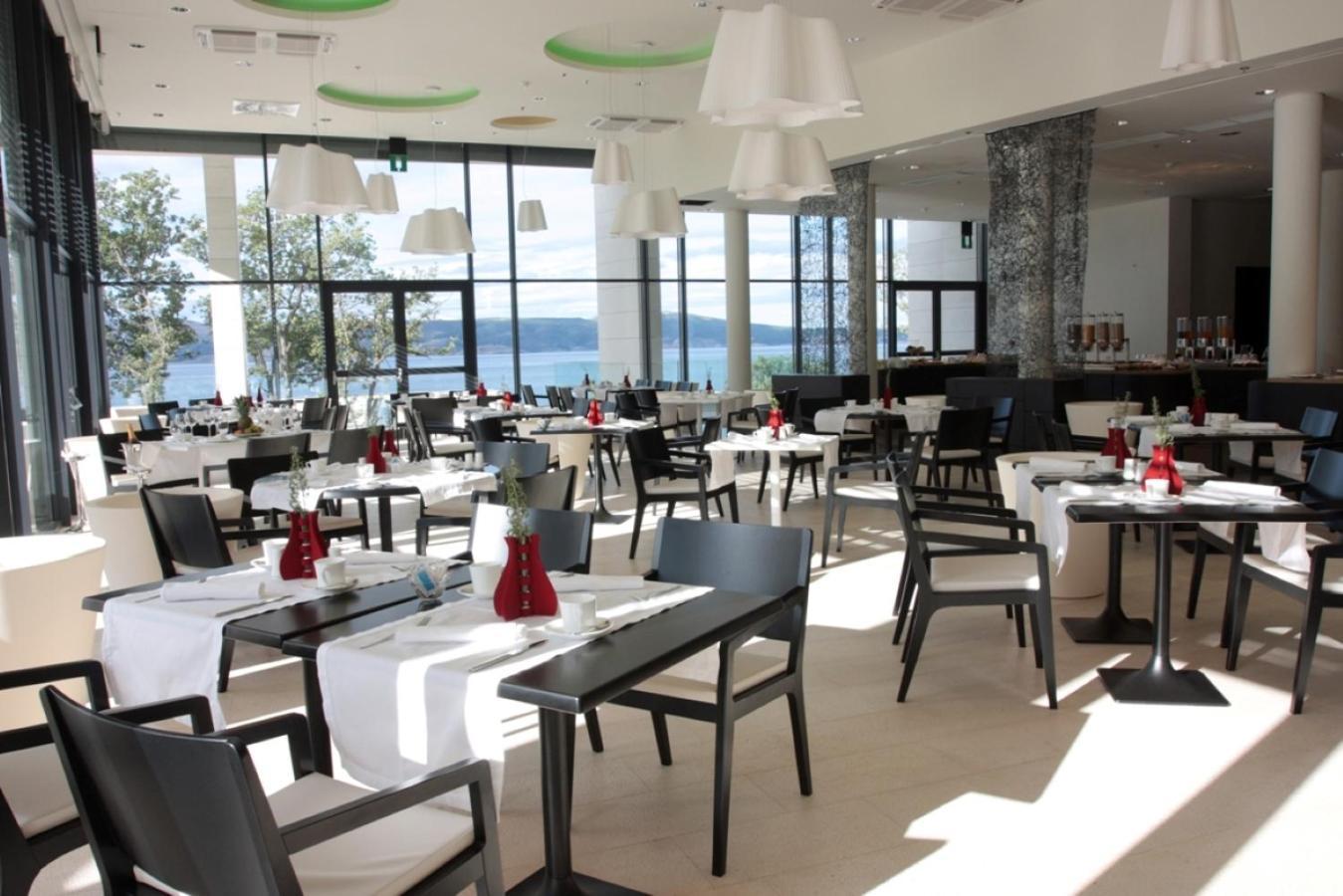 Apartments Grand Novi Vinodolski Resort Eksteriør billede