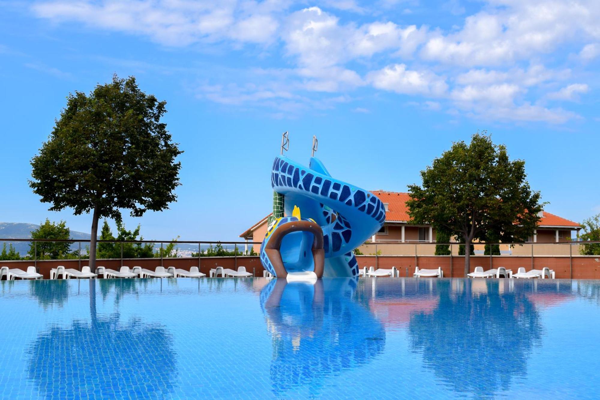 Apartments Grand Novi Vinodolski Resort Eksteriør billede